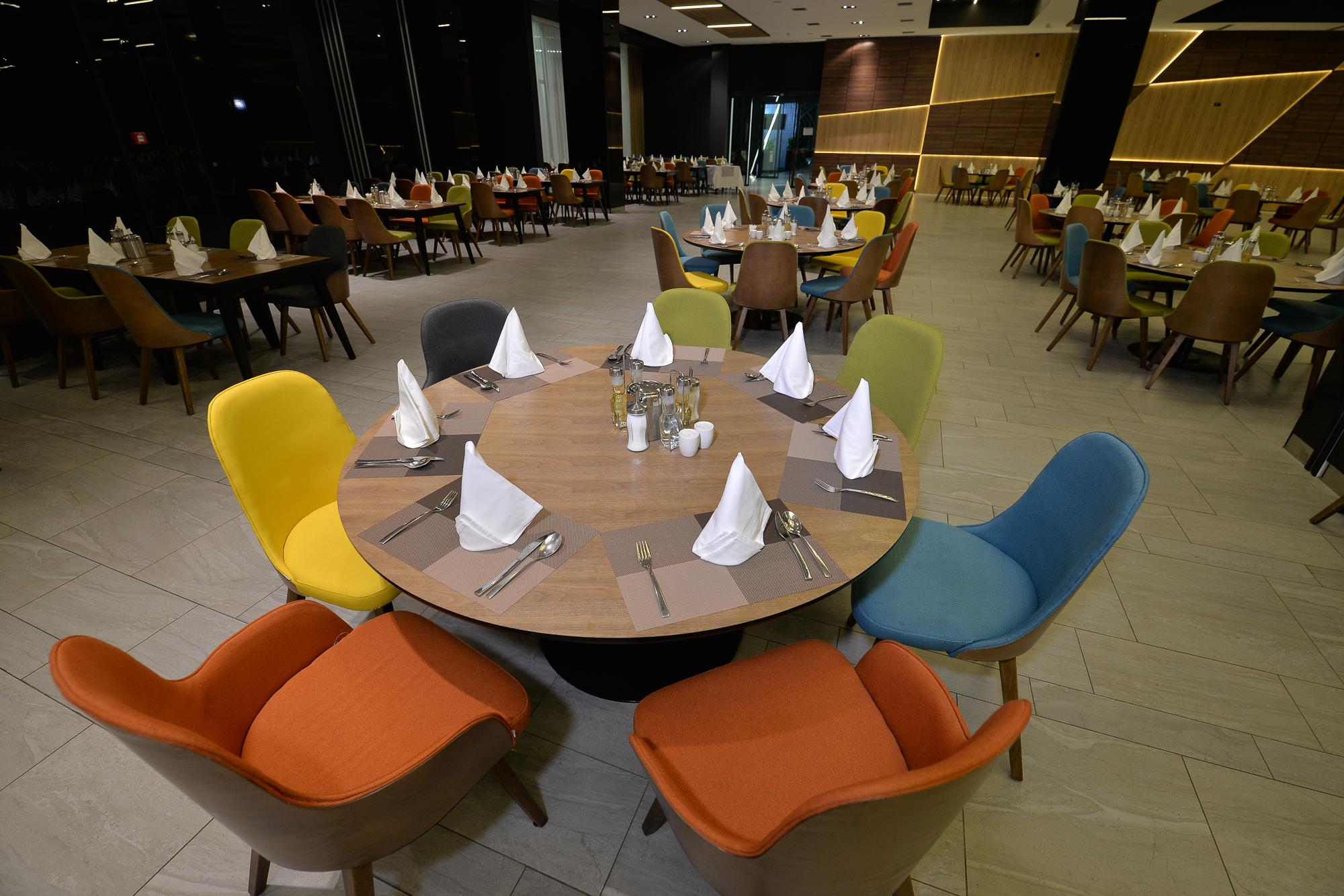 Hotel Hills Sarajevo Congress & Thermal Spa Resort Илиджа Экстерьер фото The restaurant