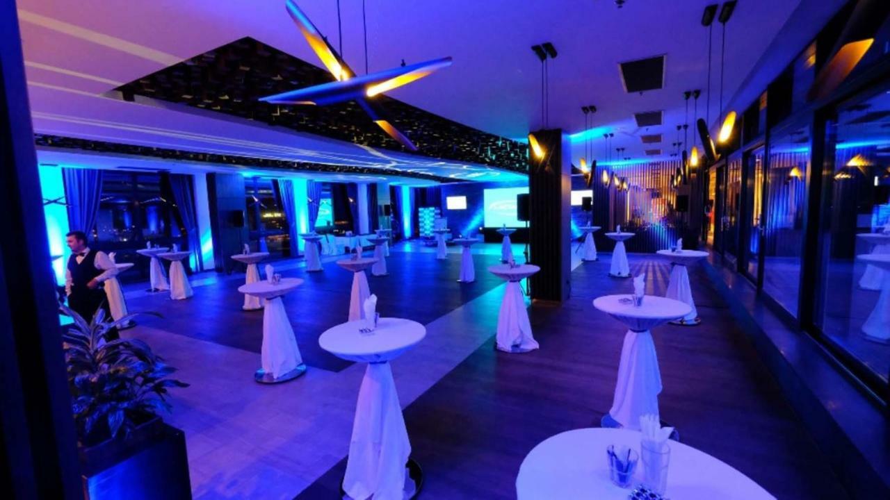 Hotel Hills Sarajevo Congress & Thermal Spa Resort Илиджа Экстерьер фото The interior of the 100th floor of the Westin Palace, Vienna